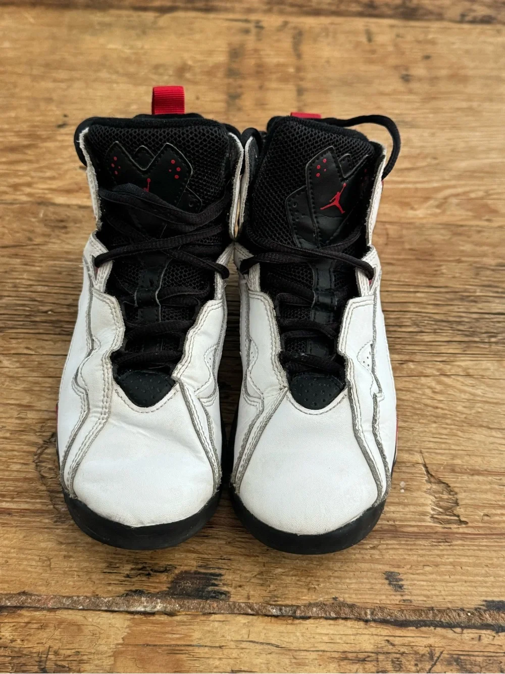 Jordan True Flight GS White Red Black Basketball Shoes (Big kids Size 3Y)